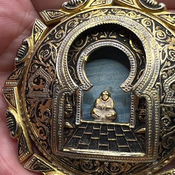 Vintage Damascene Tibetan Buddha Scene Brooch Pendant Enamel Costume Jewelry - Picture 3 of 8